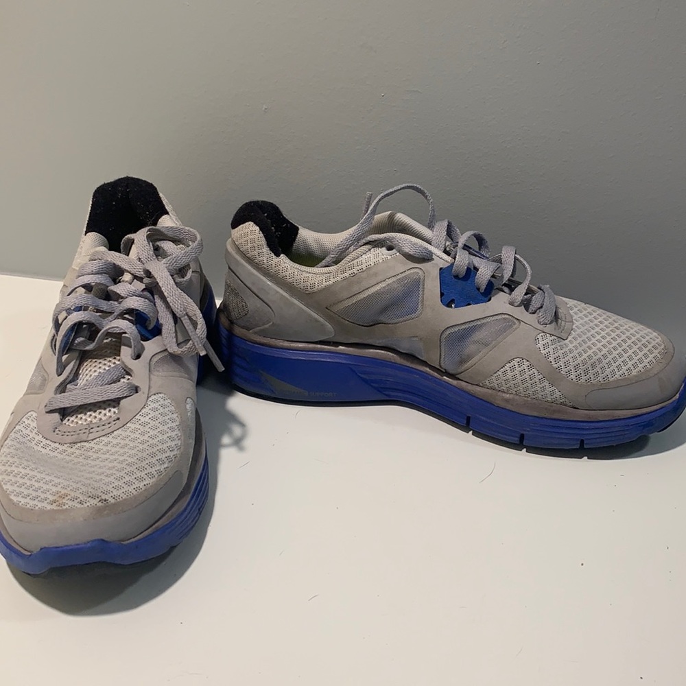 Nike Grey/Blue sneakers size 4